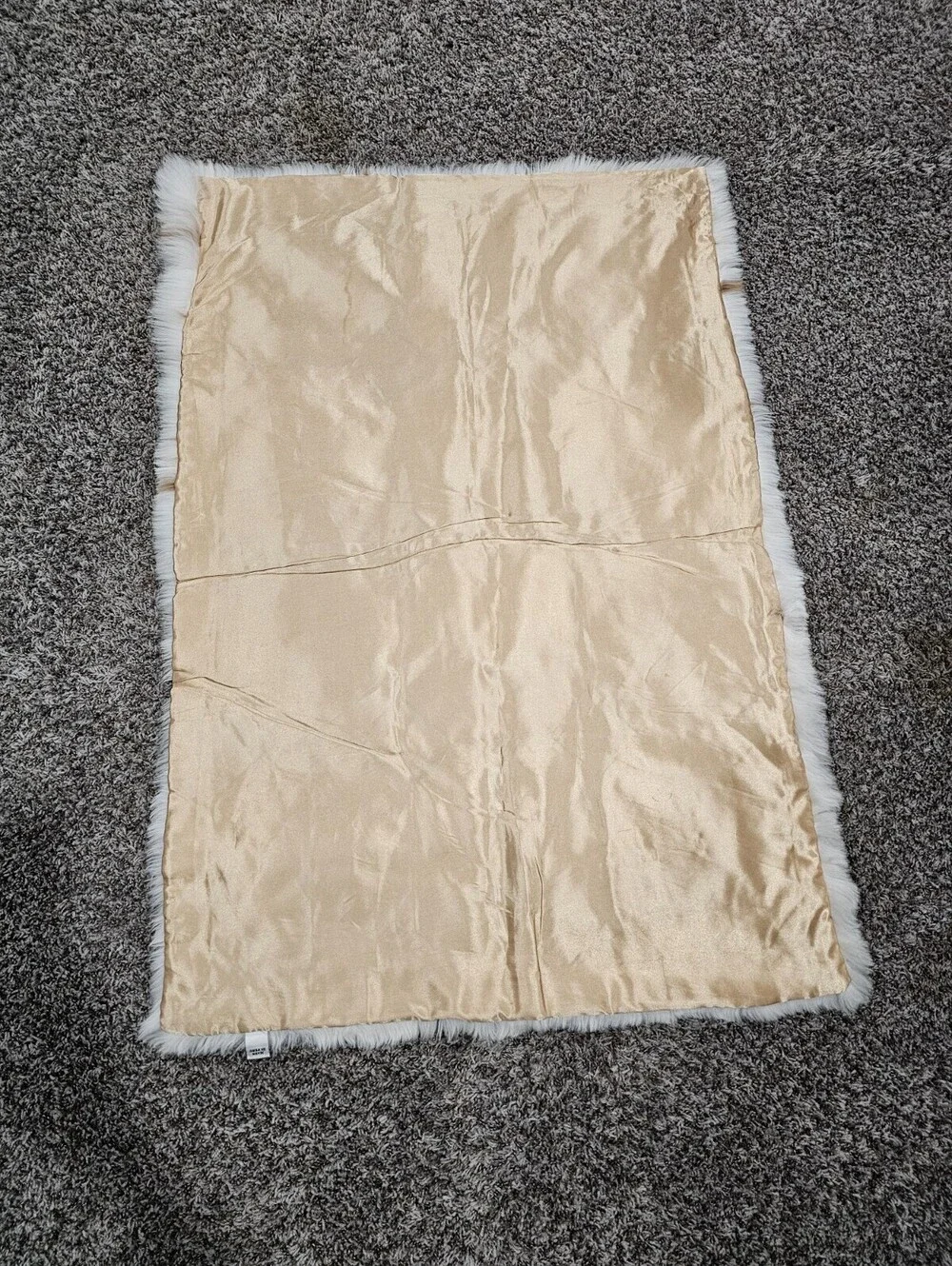 TRI-COLOR GEOMETRIC 100% ALPACA NATURAL FUR RUG HANDMADE PERUVIAN PERU 47x34
